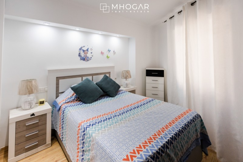 A la venta encantador apartamento en el centro de Calpe, a solo 5 minutos a pie de la playa Arenal-Bol